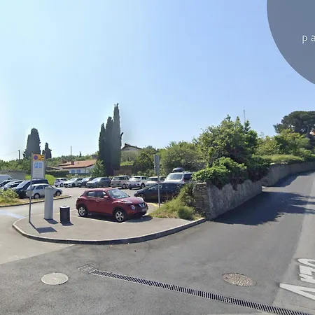 Rooftop アパート ピラン